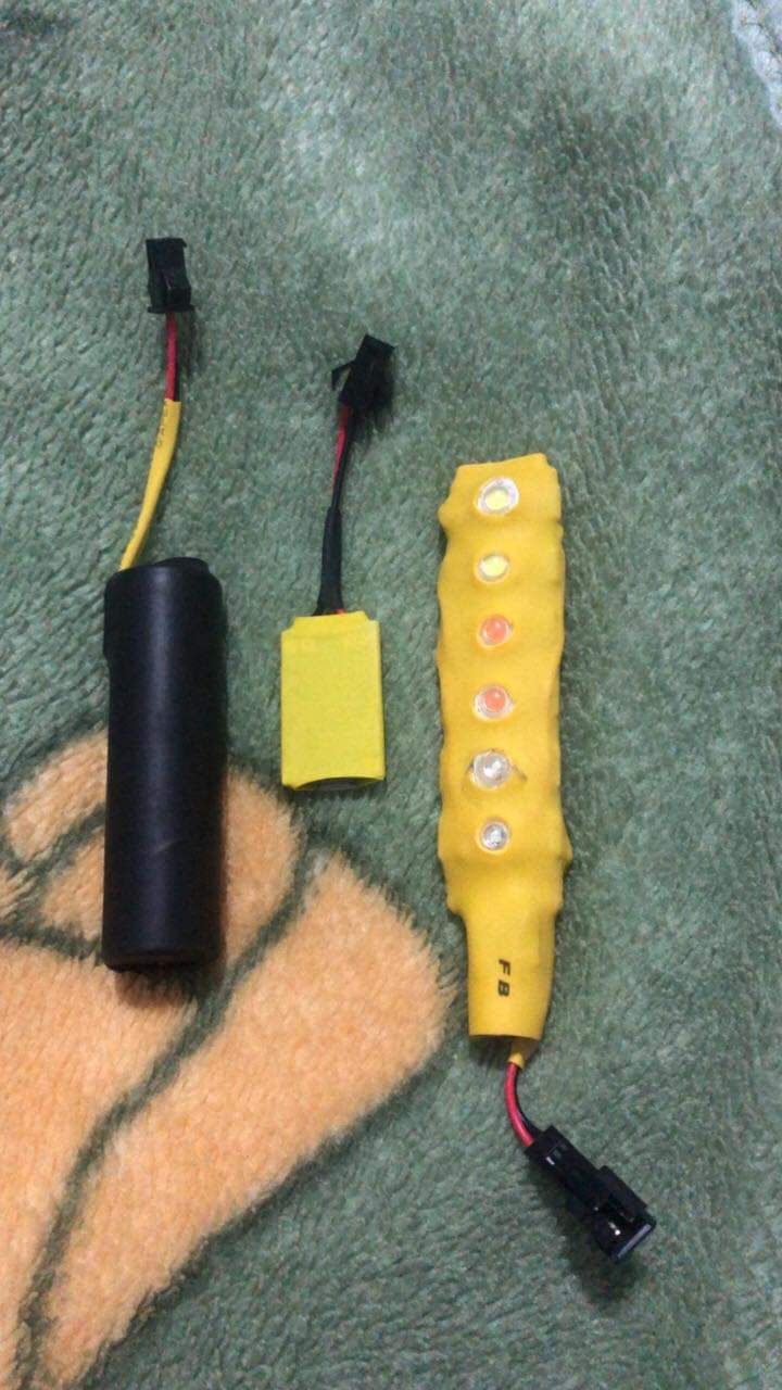 Đèn led gắn diều cảm biến ánh sáng 6 bóng