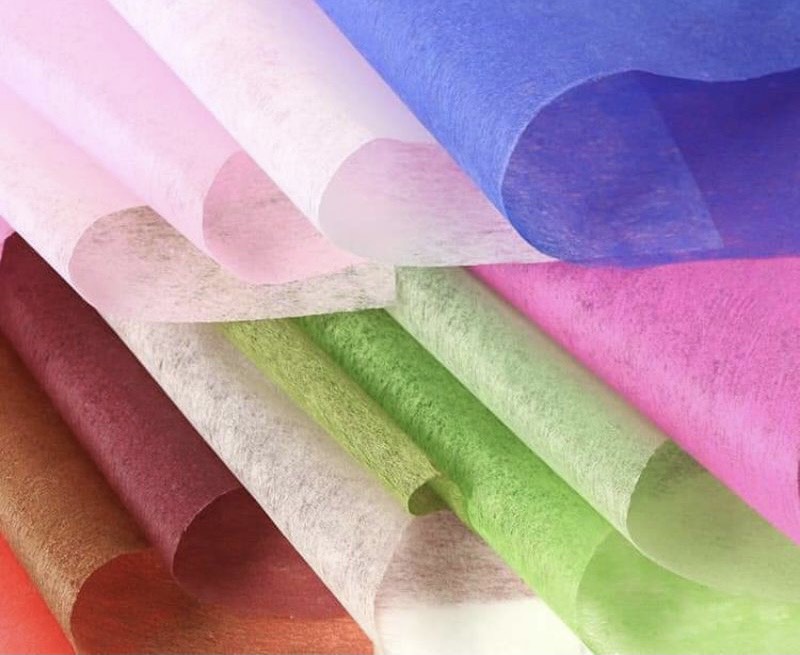 Giấy lụa . 1 xấp 30 tờ khổ 50cm x 50cm . giấy lụa dùng để gói hoa tươi , hoa sáp , hoa giấy , hoa vải , thắc nơ , ...