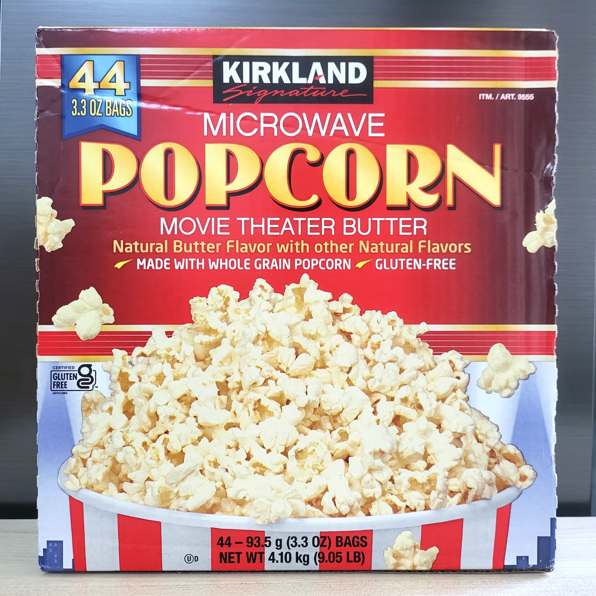THÙNG - KIRKLAND 44 gói x 93.5g – BẮP NỔ (Bỏng ngô) BƠ BẰNG LÒ VI SÓNG / USA / Microwave Popcorn Movie Theater Butter