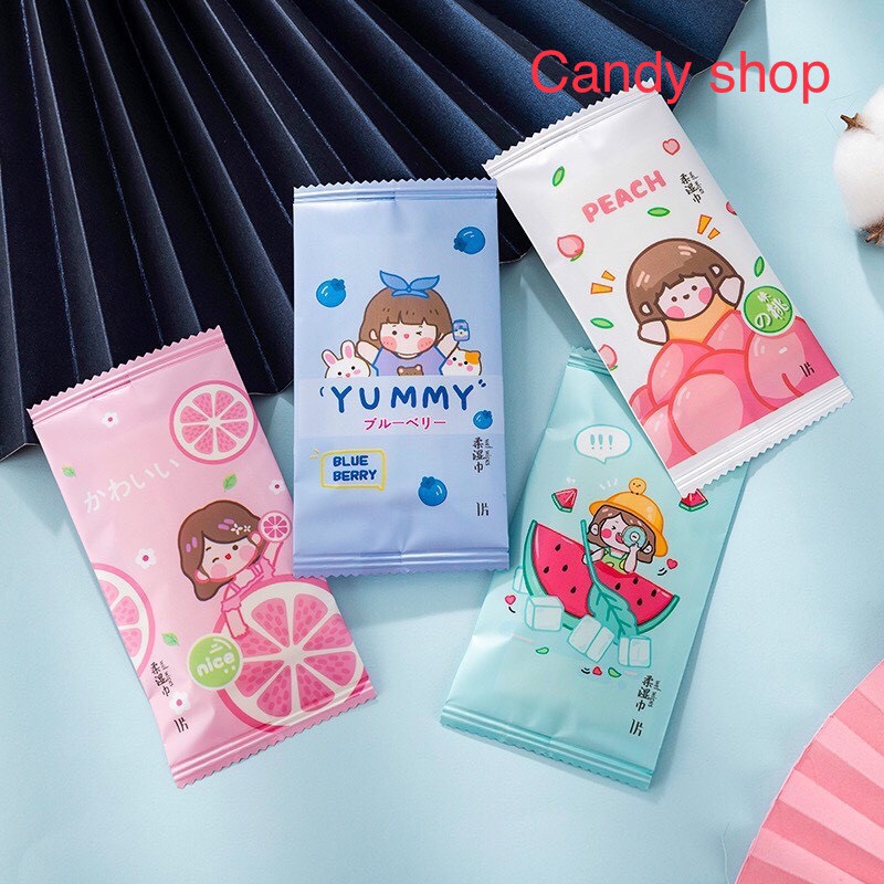 Combo 10 khăn ướt hình cô gái dễ thương