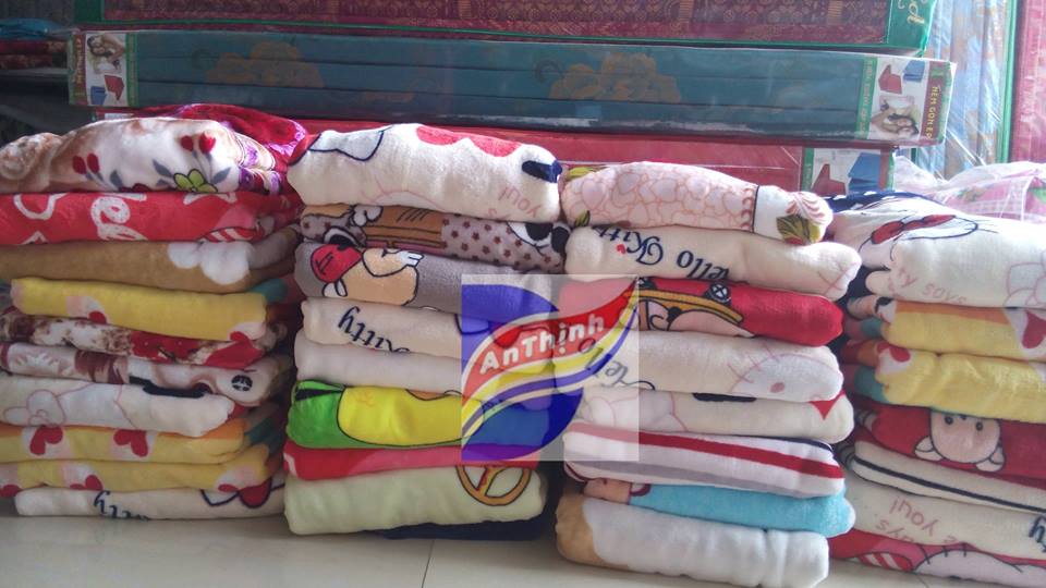 Chăn lông tuyết kích thướt 1m6 x 2m, 900g