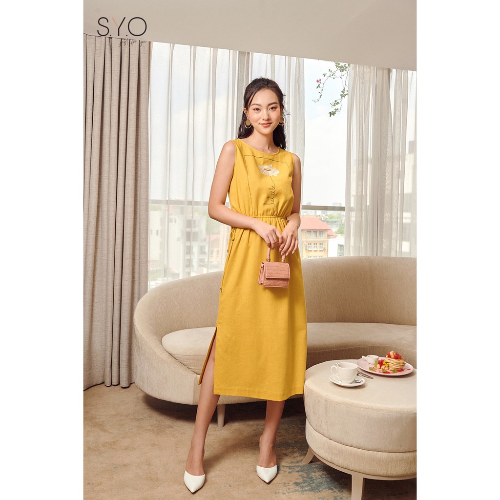 Đầm thêu ngực rút dây d4220035