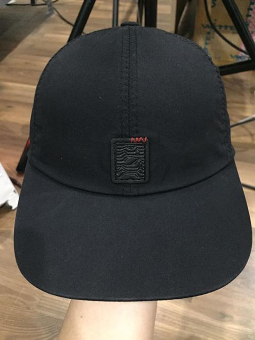 Mũ Lưỡi Trai Nón Sơn Đen Logo Hình Chữ Nhật Vải Dù Chính Hãng Hàng Chuẩn Tem 7 Màu Thời Trang Cao Cấp Mới 2022 / Nón Kết Sơn