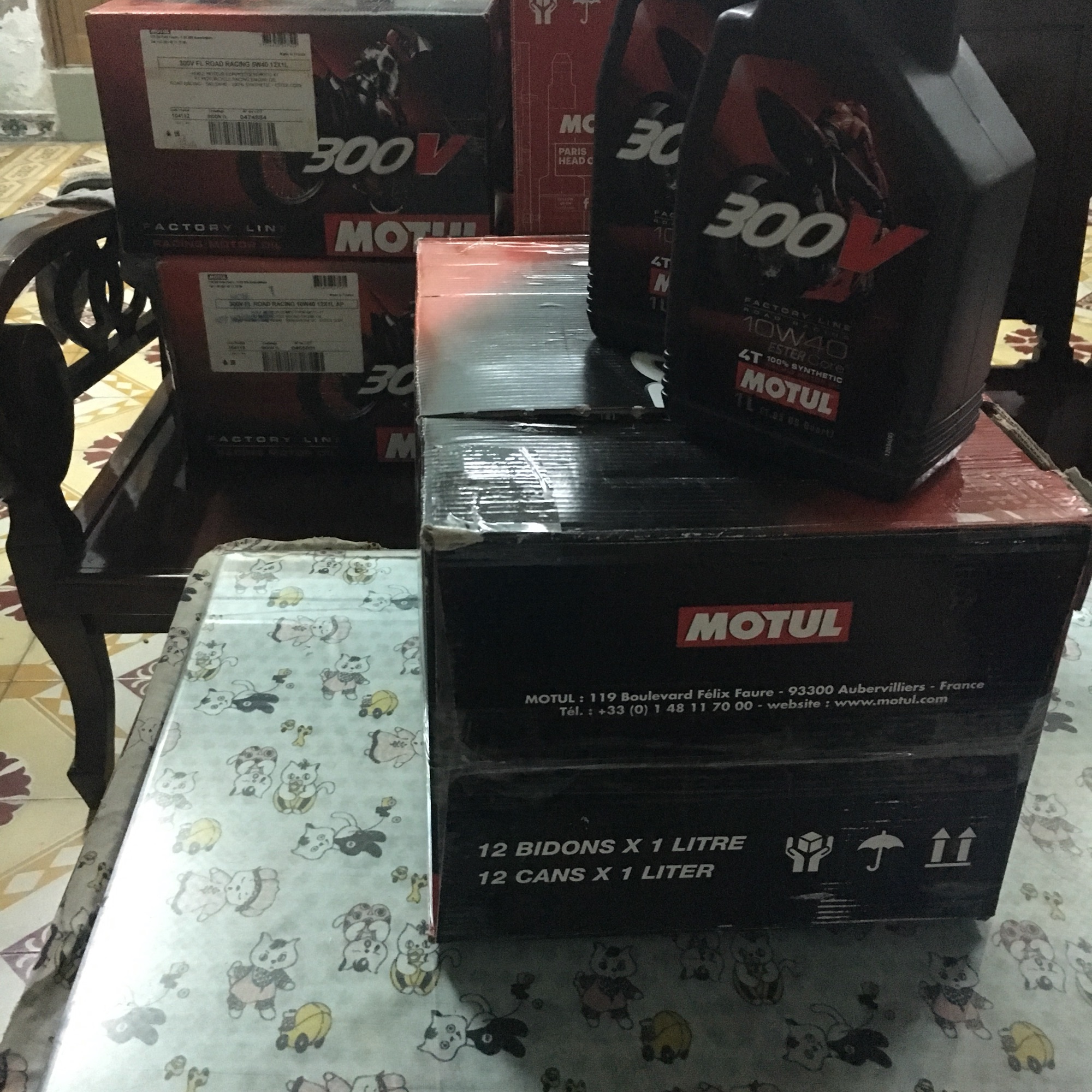 Combo motul 300v 10w40 3 lớp