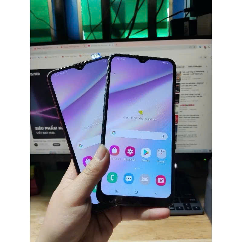 Samsung Galaxy A10S Phone 3G/32G Ram Super Powerful Phone, New and Beautiful, No Scratches, 12 Months Warranty