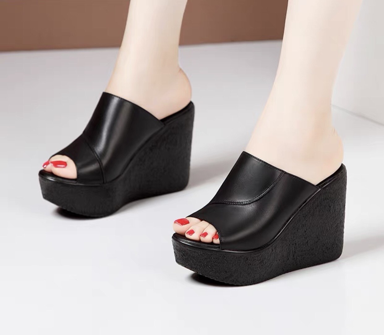 Dép xuồng quai da viền chéo Đen