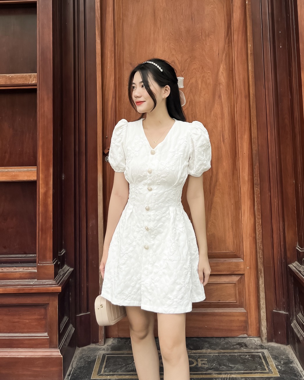 Đầm xòe tay ngắn cổ v the c.i.u - tinsel dress