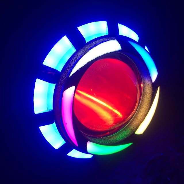 Đèn pha led bi cầu lốc xoáy chuyển màu .có passing