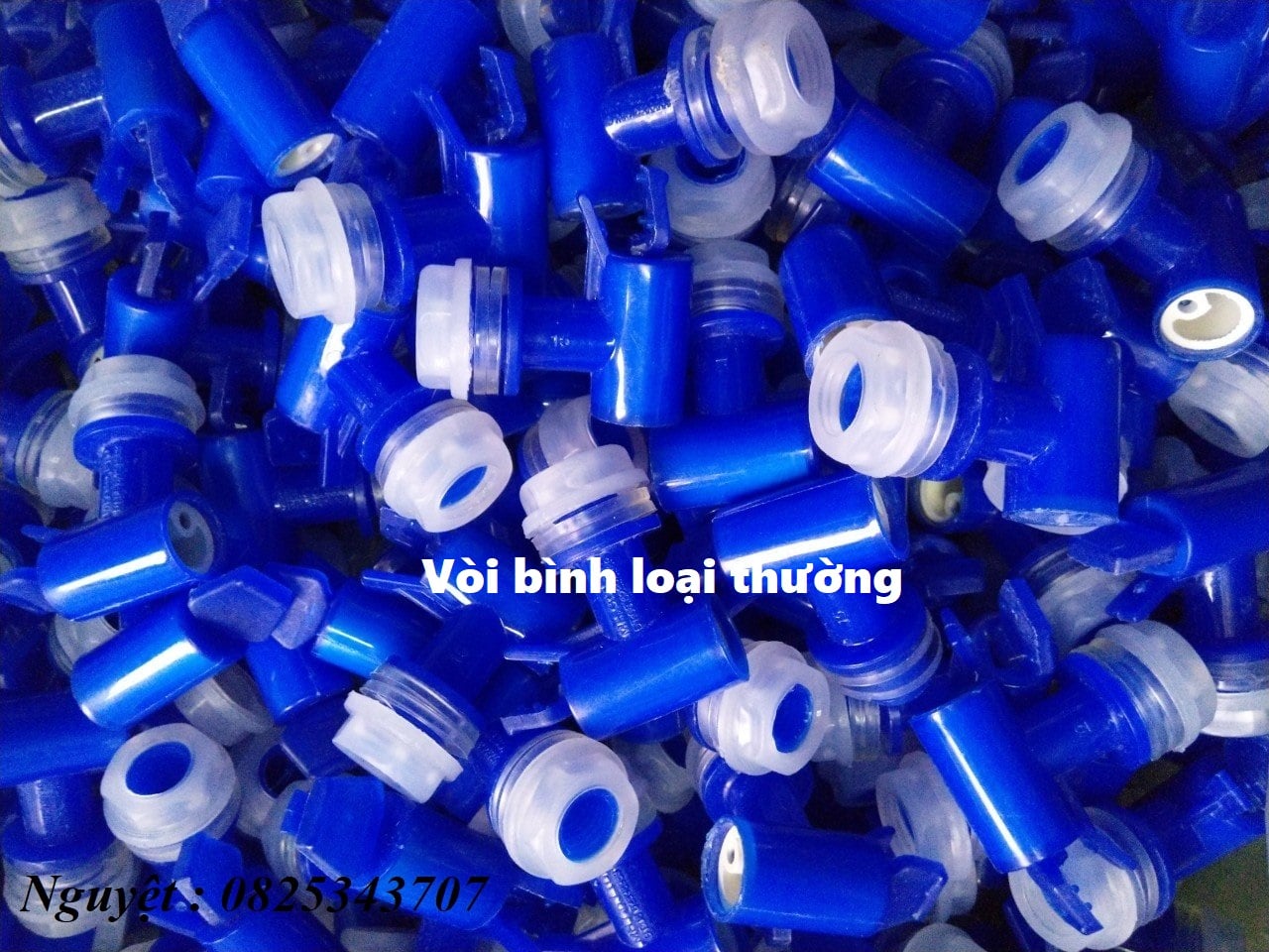 Vòi bình nước 19L,20L màu xanh dương