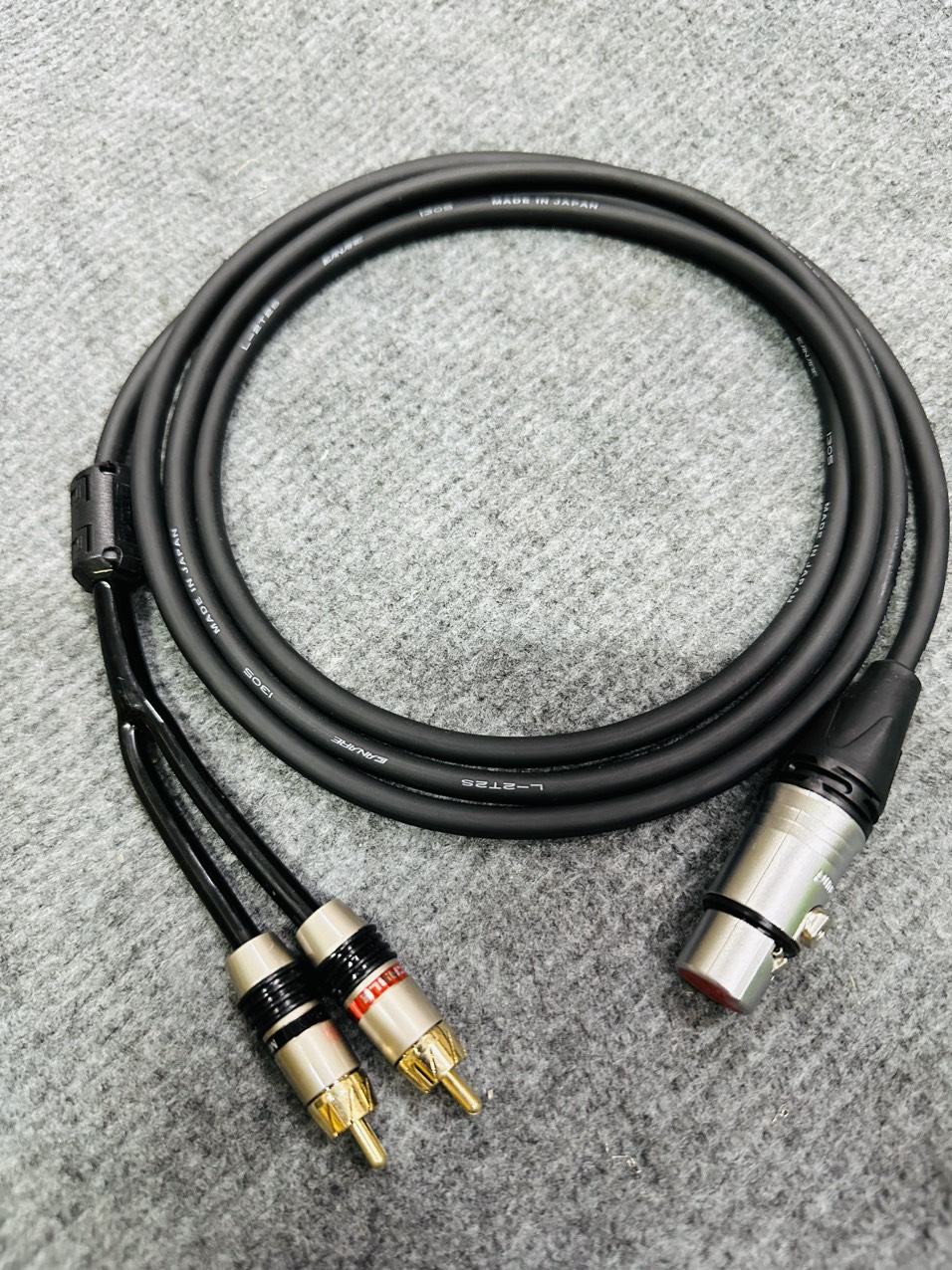 Dây canon ra 2 av dài 2m - hoàng mạnh audio