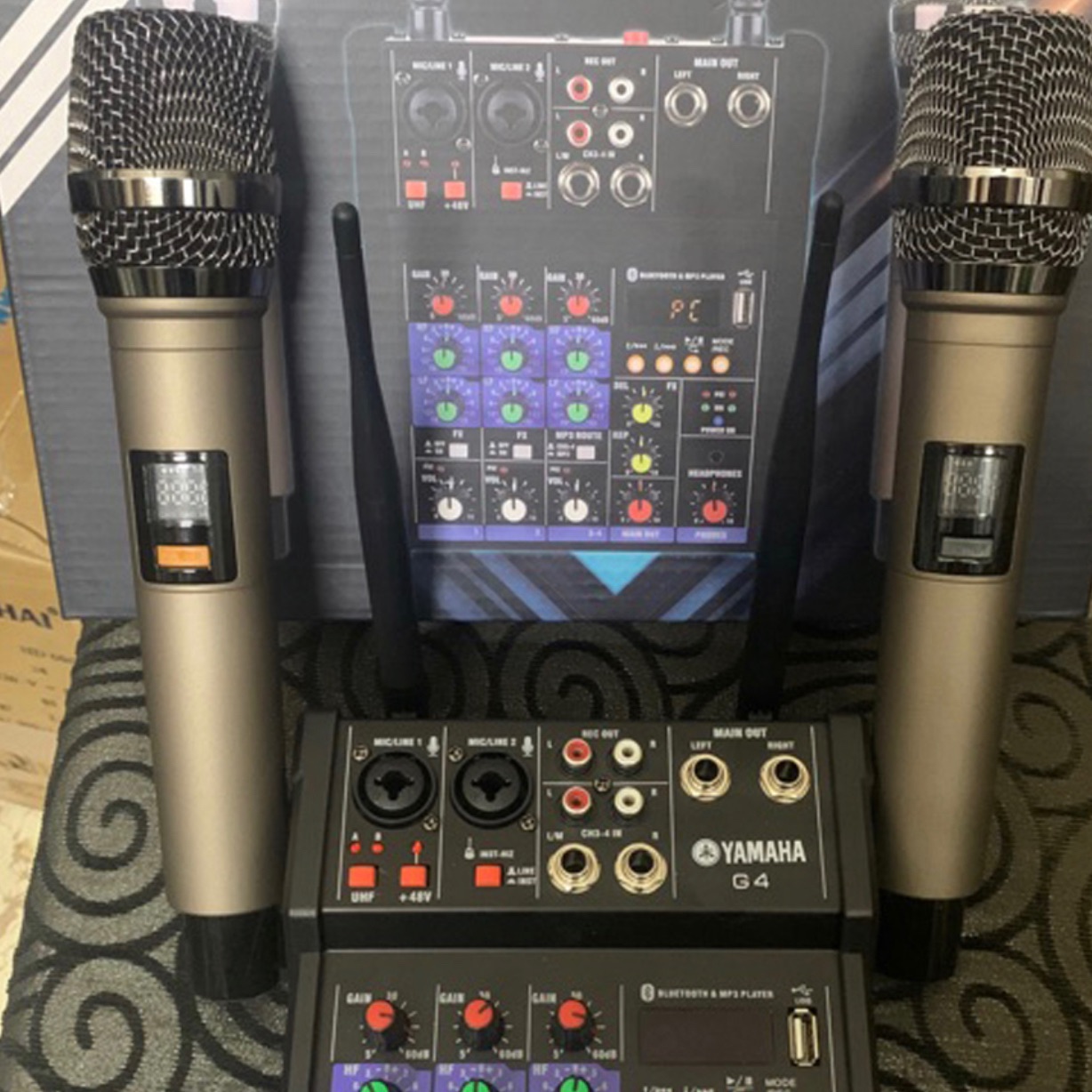 YAMAHA G4 - Bàn mixer liền micro không dây - ghép thêm cho loa kéo, loa soundbar, loa vi tính, dàn 5.1 để hát karaoke