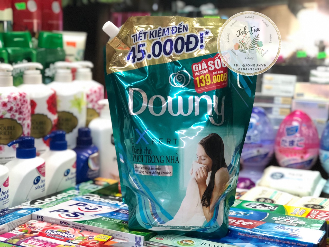 Nước xả vải downy phơi trong nhà 2,3l