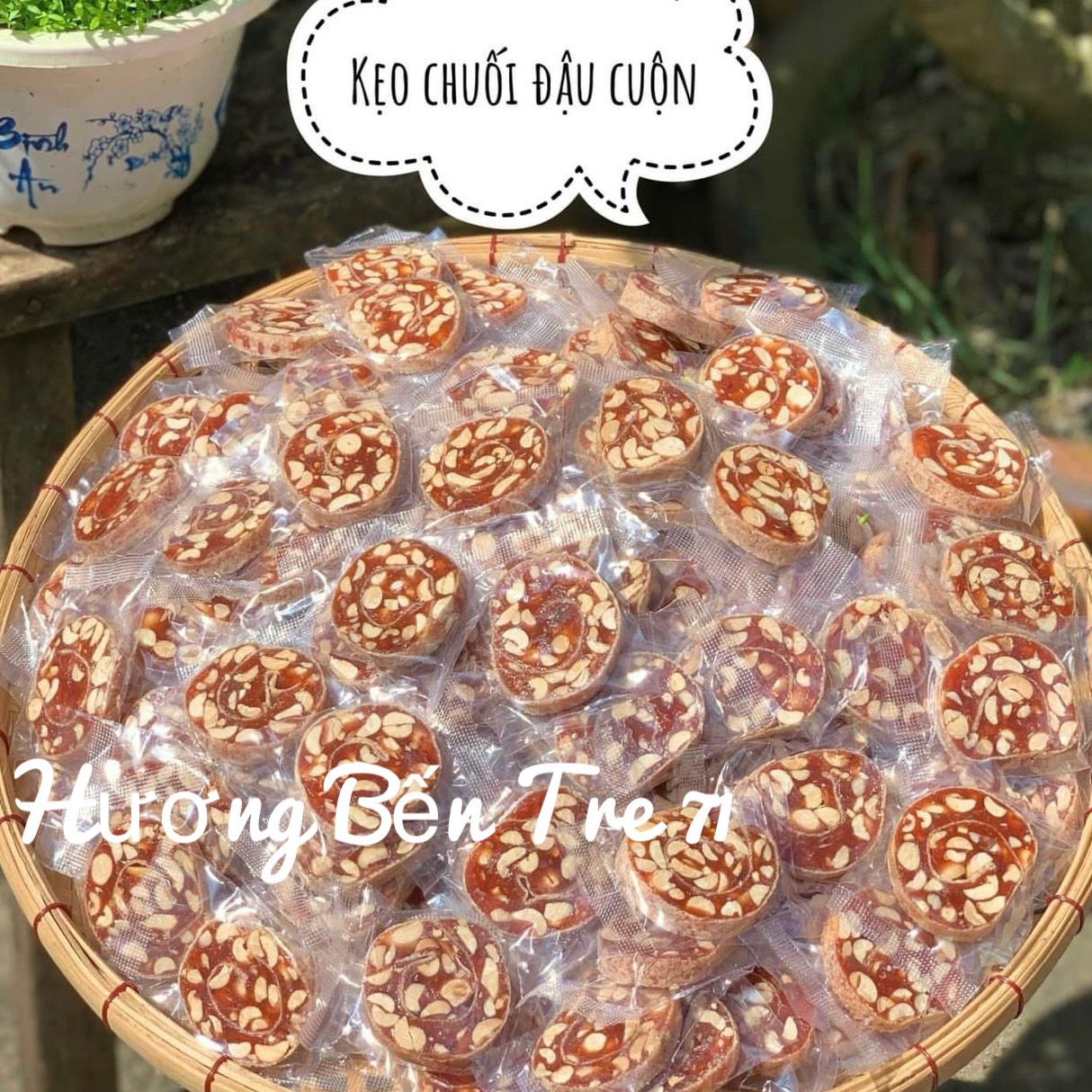 Kẹo chuối cuộn đậu phộng bánh tráng - đồ ăn vặt