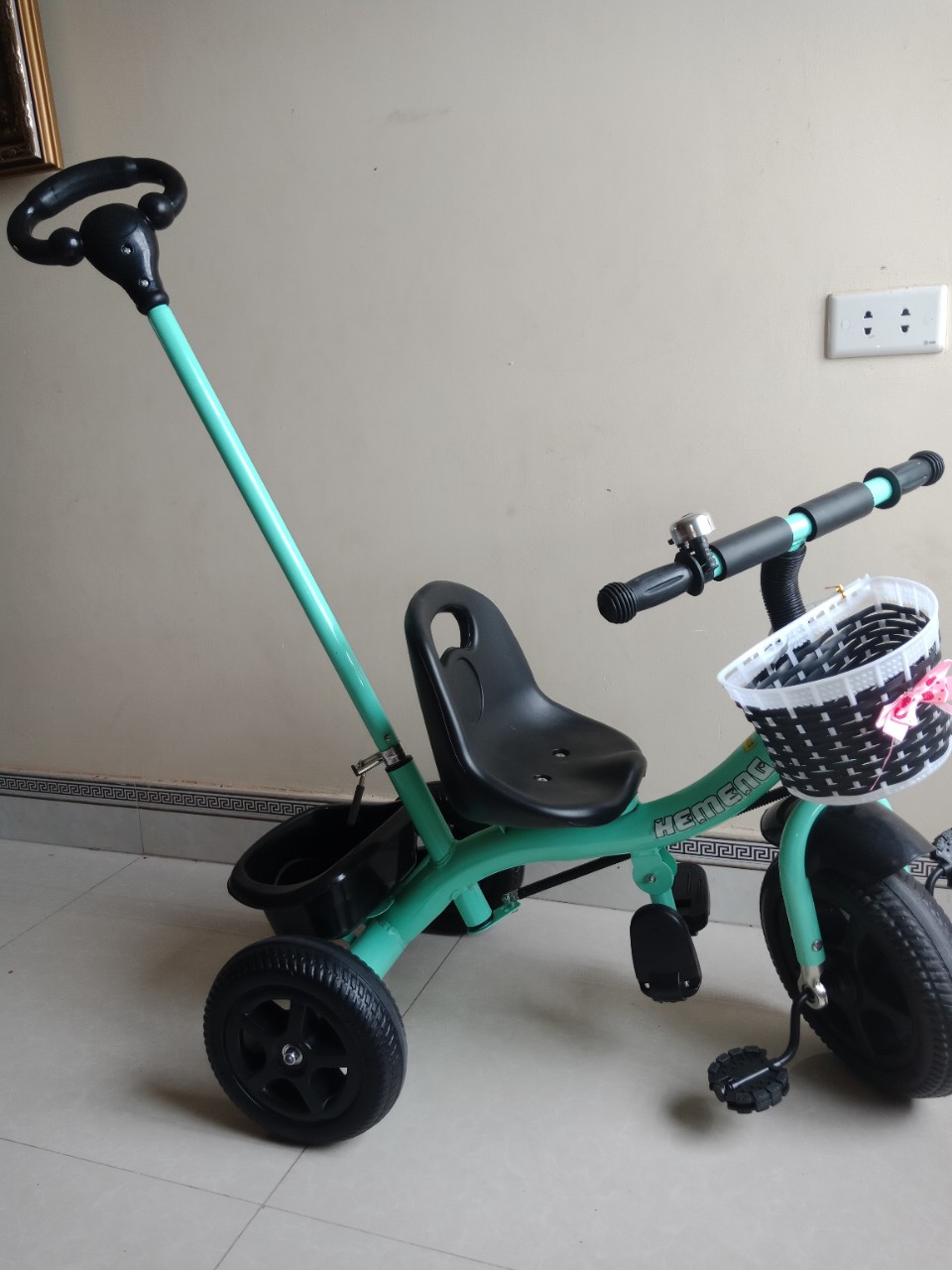 XE ĐẠP 3 BÁNH CÓ CẦN ĐẨY