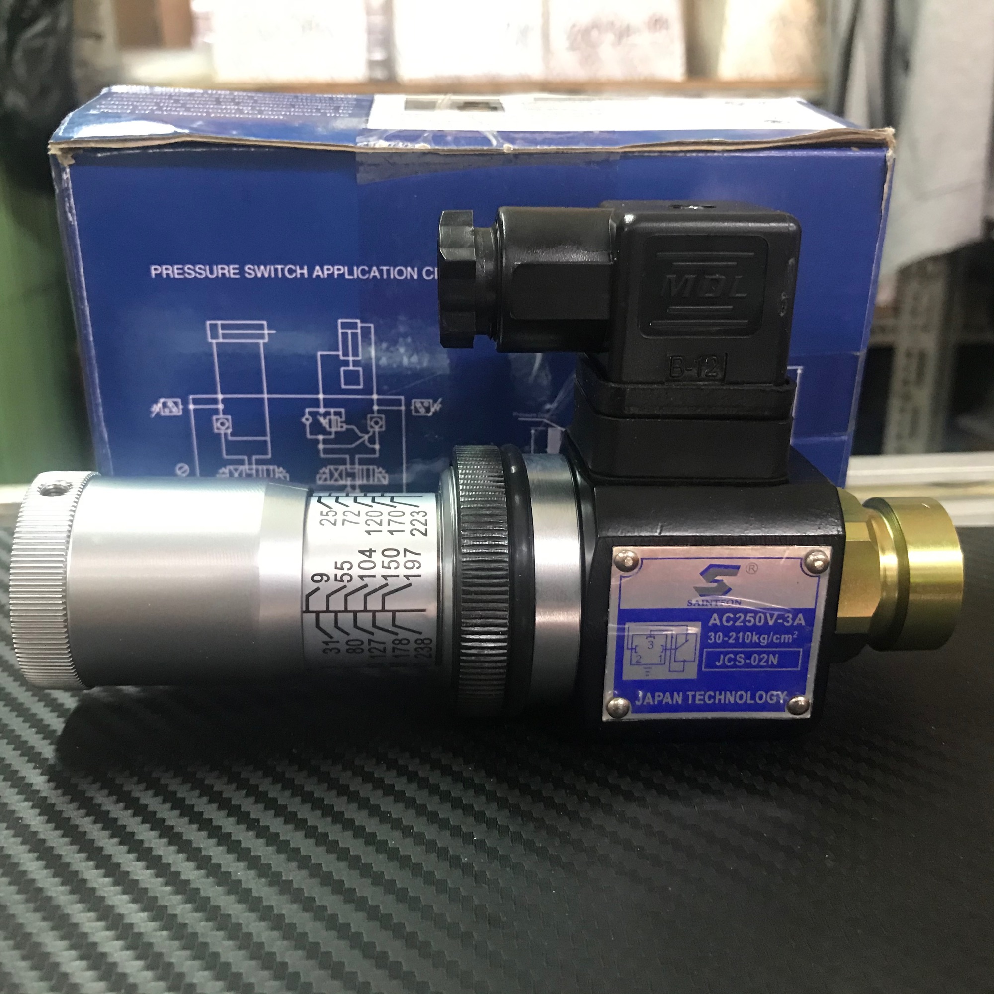 Công tắc áp suất thuỷ lực