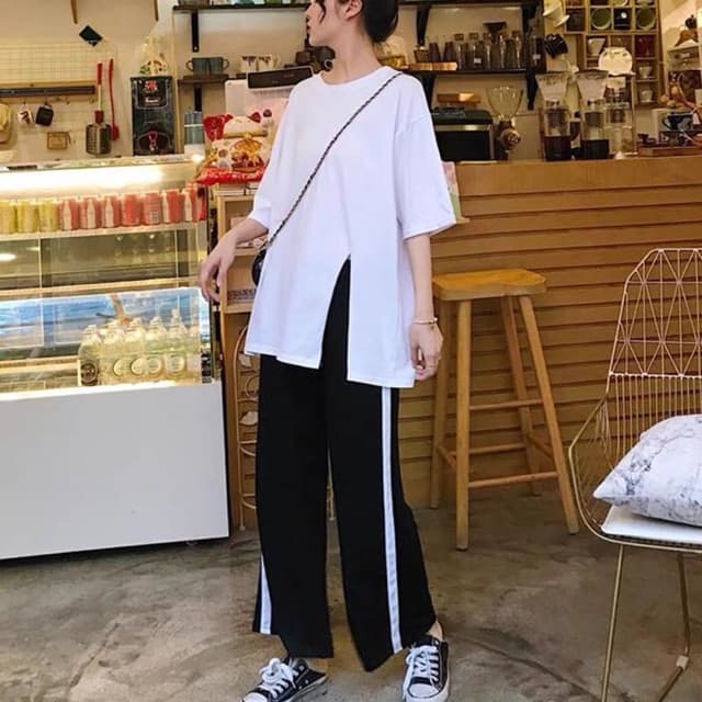 Sét áo trơn xẻ tà quần sọc