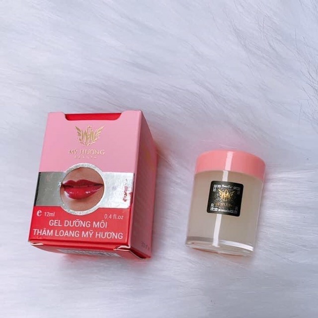 Dưỡng môi Mỹ Hương , giúp môi trở nên căng mọng và không bị khô