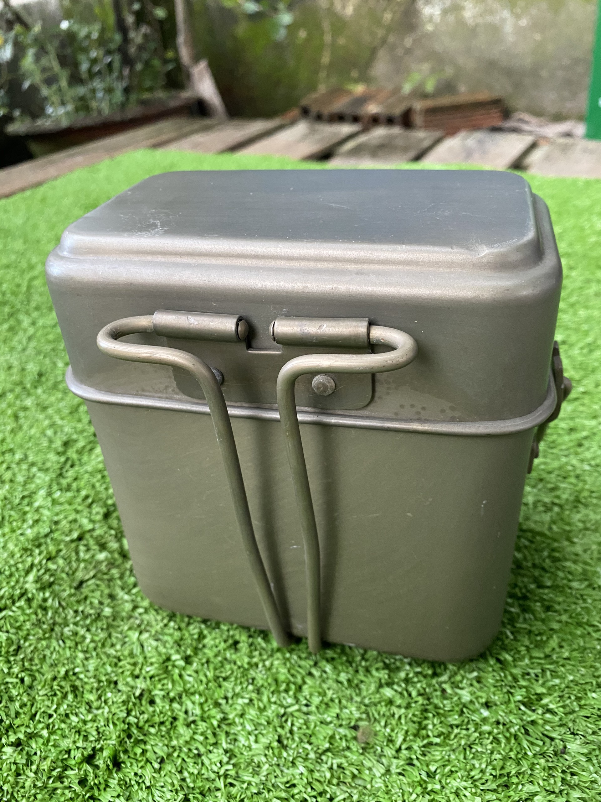 cà mèn xưa, ăng gô, cặp lồng, dụng cụ mang cơm