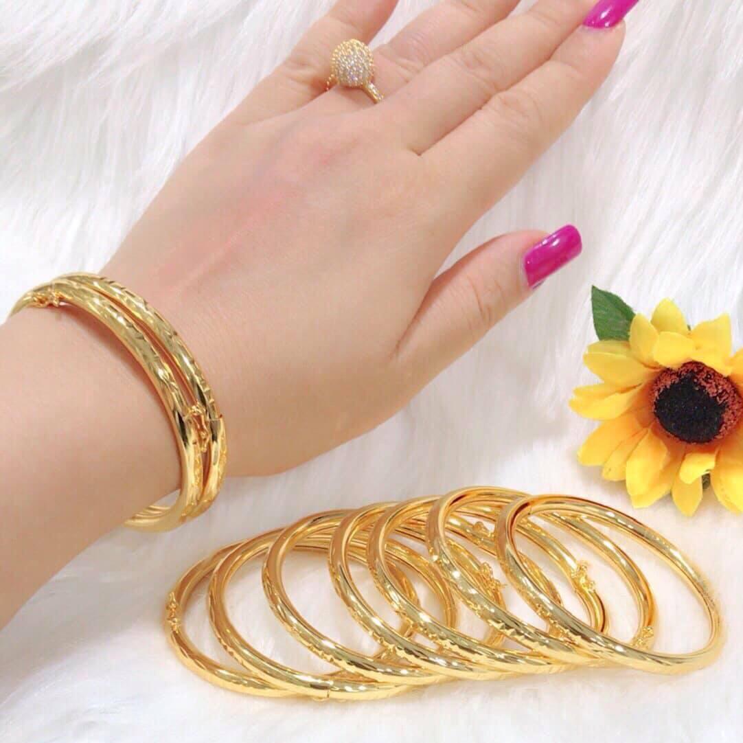 [ RẺ BANH XÁC ] Vòng đeo tay nữ, 24r vòng tay mạ vàng cao cấp bọng tròn có chạm khắc hoa văn sang trọng thời trang thiết kế tiệc cô dâu, làm đám cưới đeo thời trang Trang sức Green V036 - đeo đi làm công sở cực đẹp