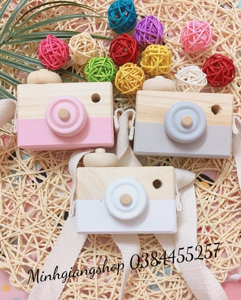 Máy ảnh gỗ kèm dây phụ kiện chụp ảnh, đồ chơi cho bé
