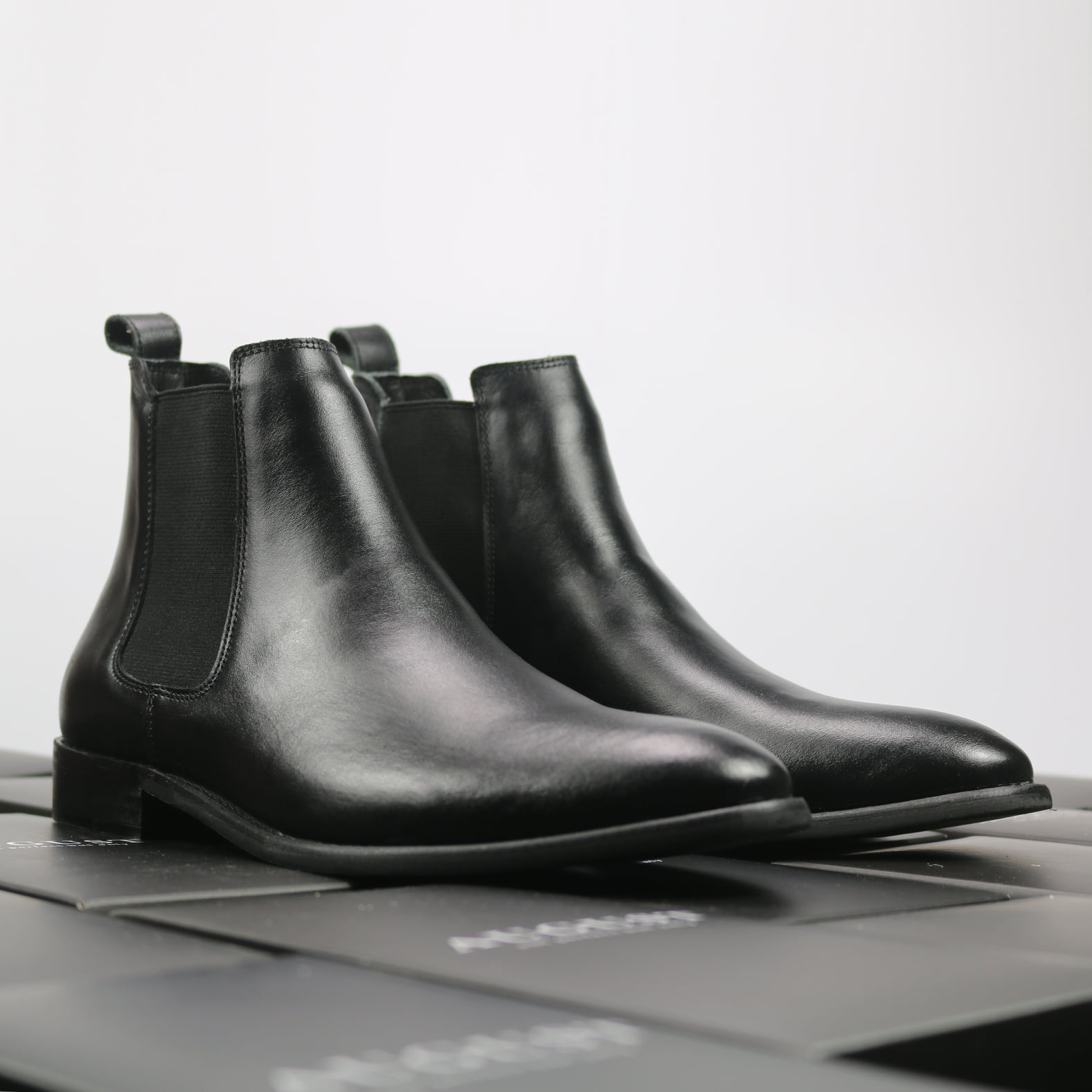 Giày Chelsea boots cao cổ thời trang nam chất liệu da bò nguyên tấm đế độn 3.5cm