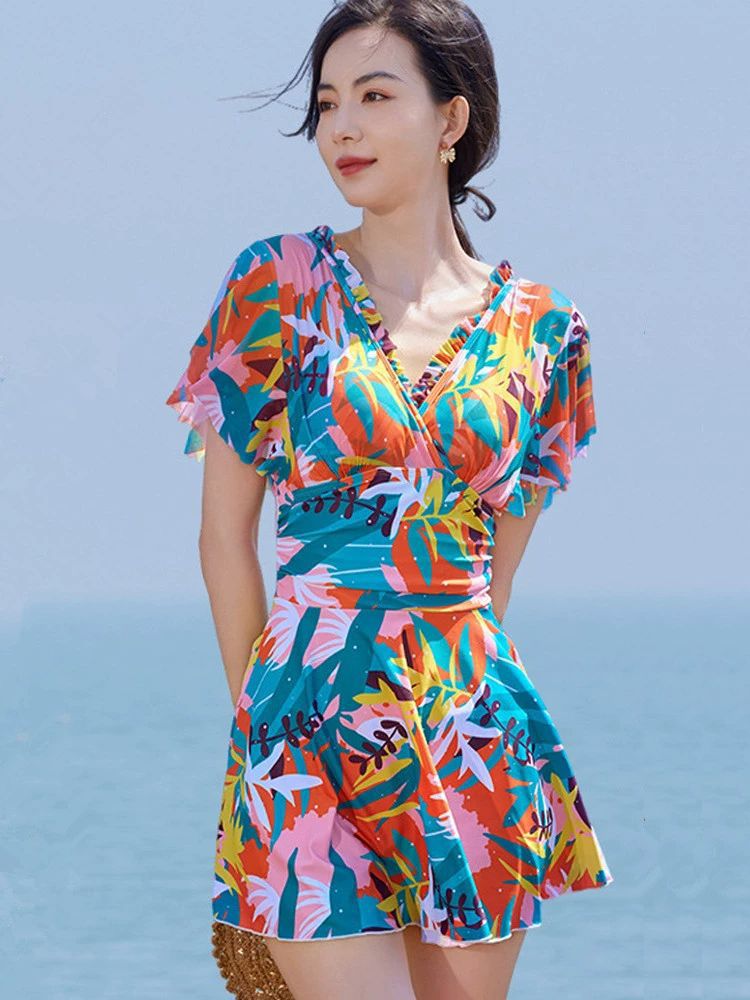 Bikini nữ Hàn Quốc kín đáo, che bụng, tạo eo thon tay ngắn mới