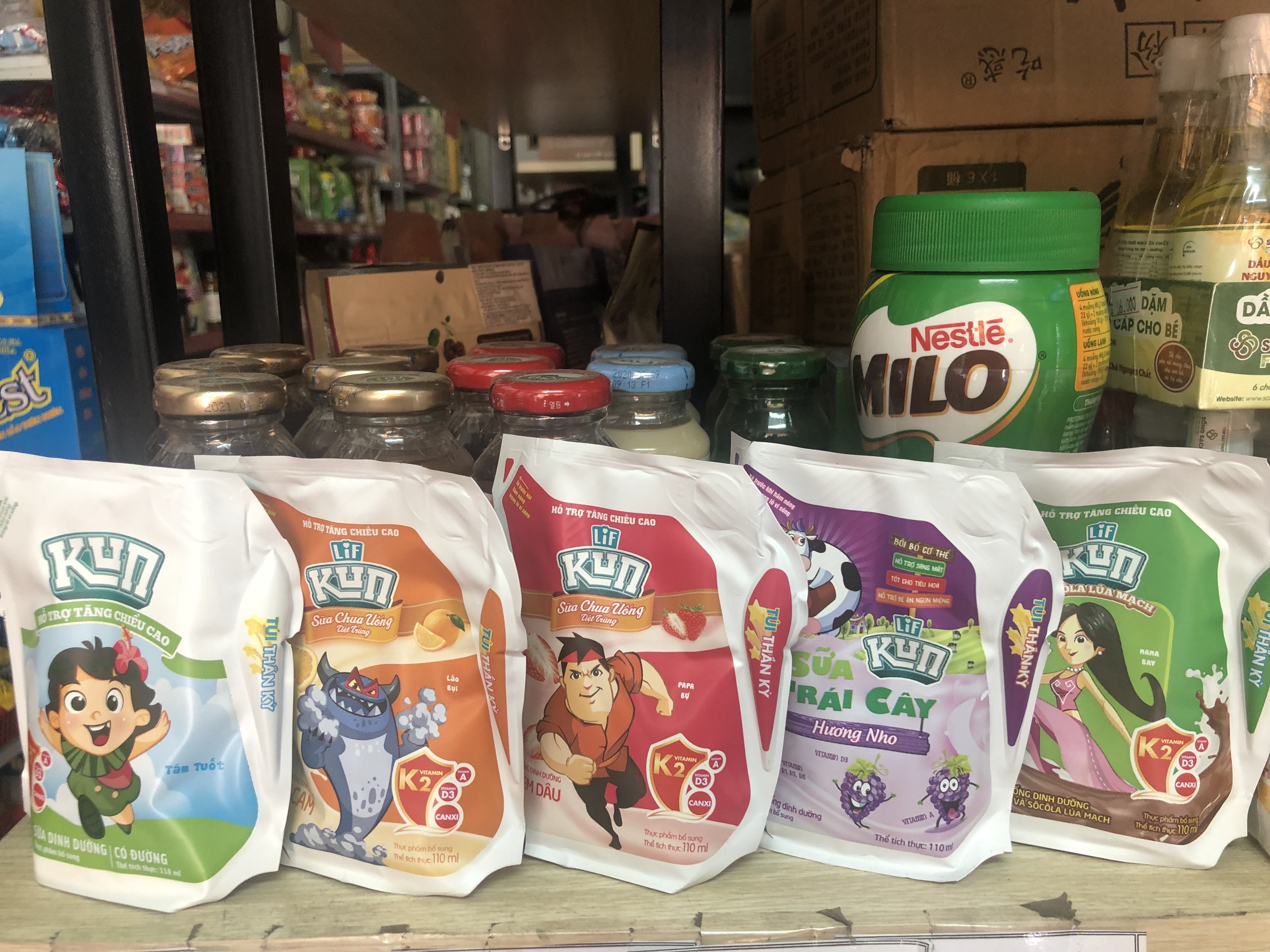 [HCM]Combo 10 bịch Sữa trái cây LiF Kun 110ml