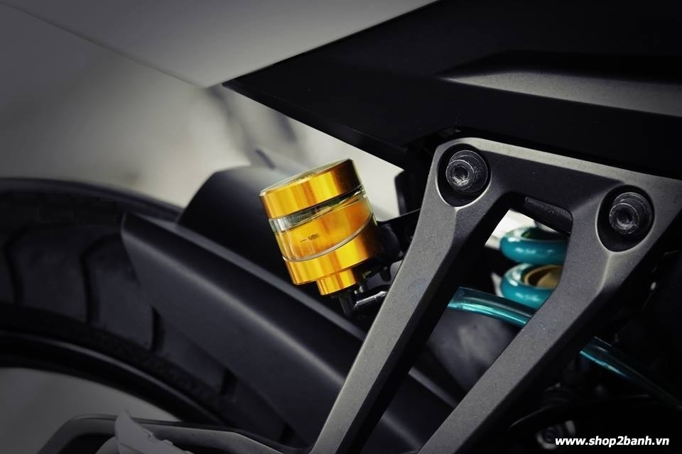 bình dầu thắng đĩa sau AEM lắp nhiều loại xe.( 5 màu: xanh, vàng, đỏ, đen, bạc )