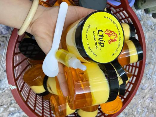 Kem Body Cốt Th&aacute;i Lan body Chip- Kem body Chip tặng muỗng v&agrave; k&iacute;ch trắng