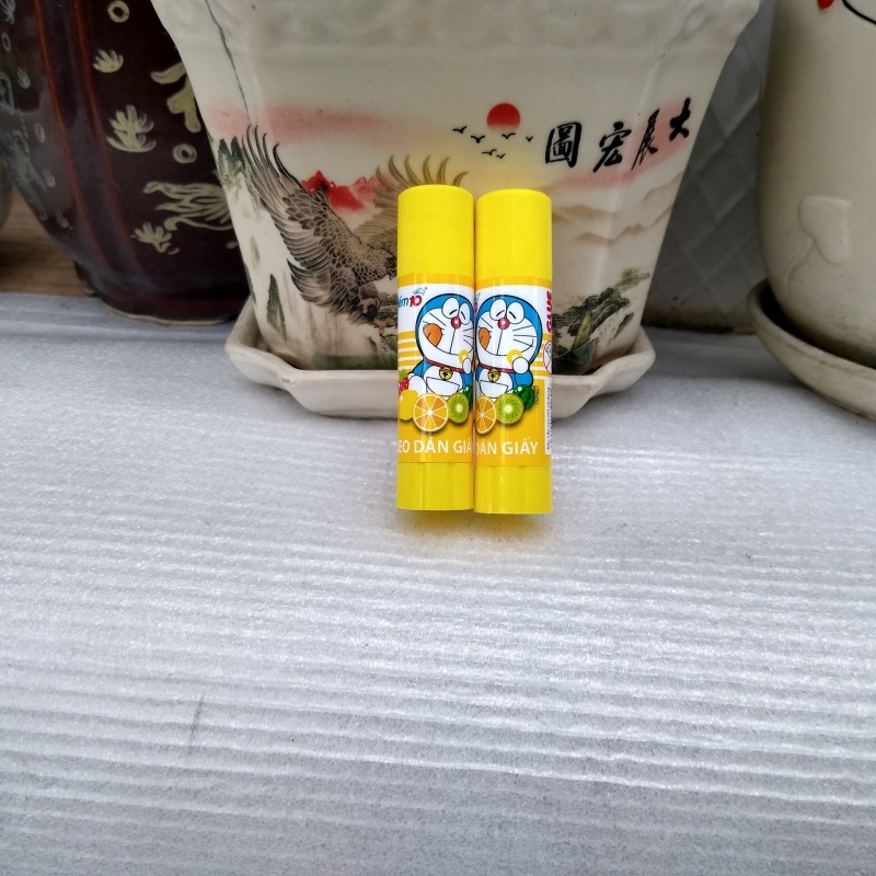 Hồ dán giấy keo dán giấy khô nước dạng bút cute học sinh