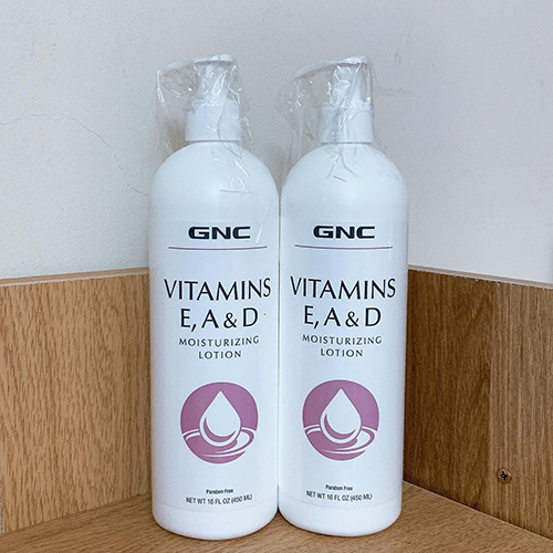 Sữa dưỡng da GNC Vitamin E, A, D Moisturizing Lotion 450ml