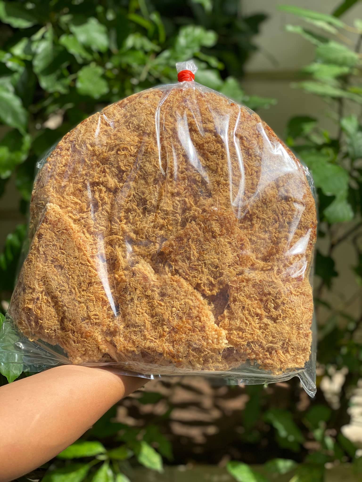 1kg 2 bịch cơm cháy siêu sốt ruốc.