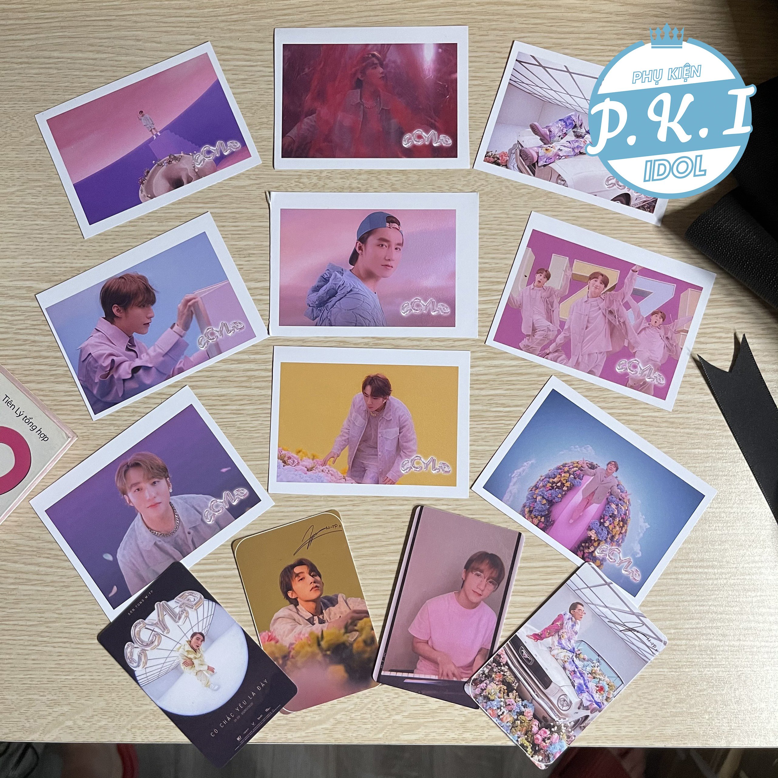 Bộ Ảnh Đa Sắc Thái In Hình Ca Sĩ Sơn Tùng – MTP