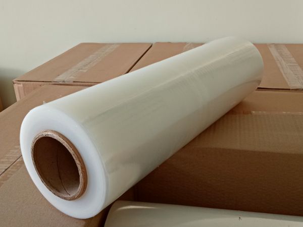 Màng pe khổ 50cm 2.4kg lõi 500g