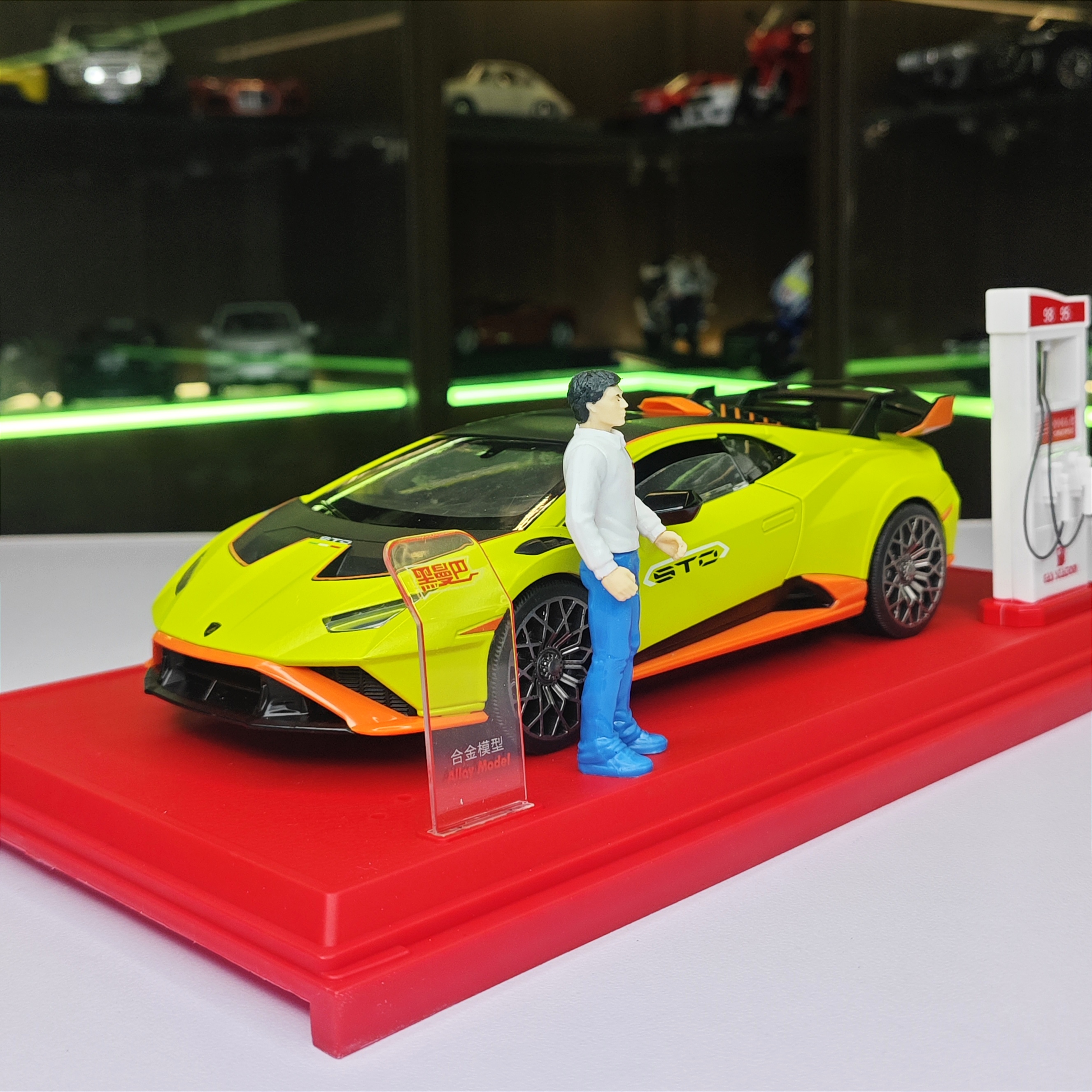 Mô hình xe sắt lamborghini huracan sto tỉ lệ 1:24 hãng alloy 3 màu kèm fix, cây xăng