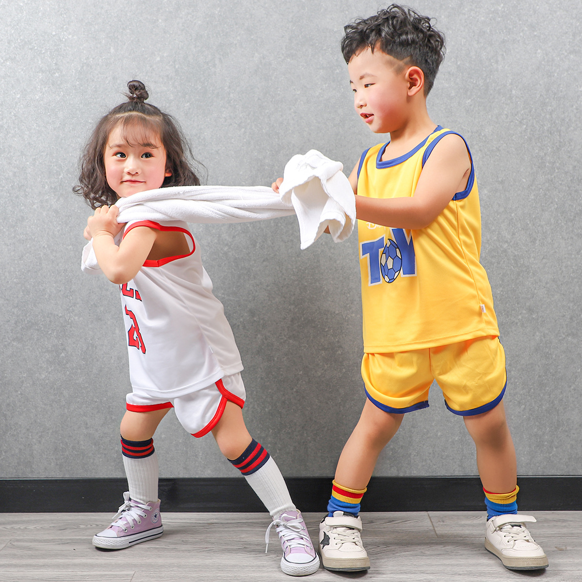 Bộ quần áo 3 lỗ bóng rổ chất vải thoáng mát cho bé những ngày hè CB2