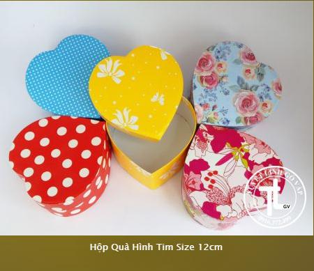 Hộp quà hình tim size 12cm