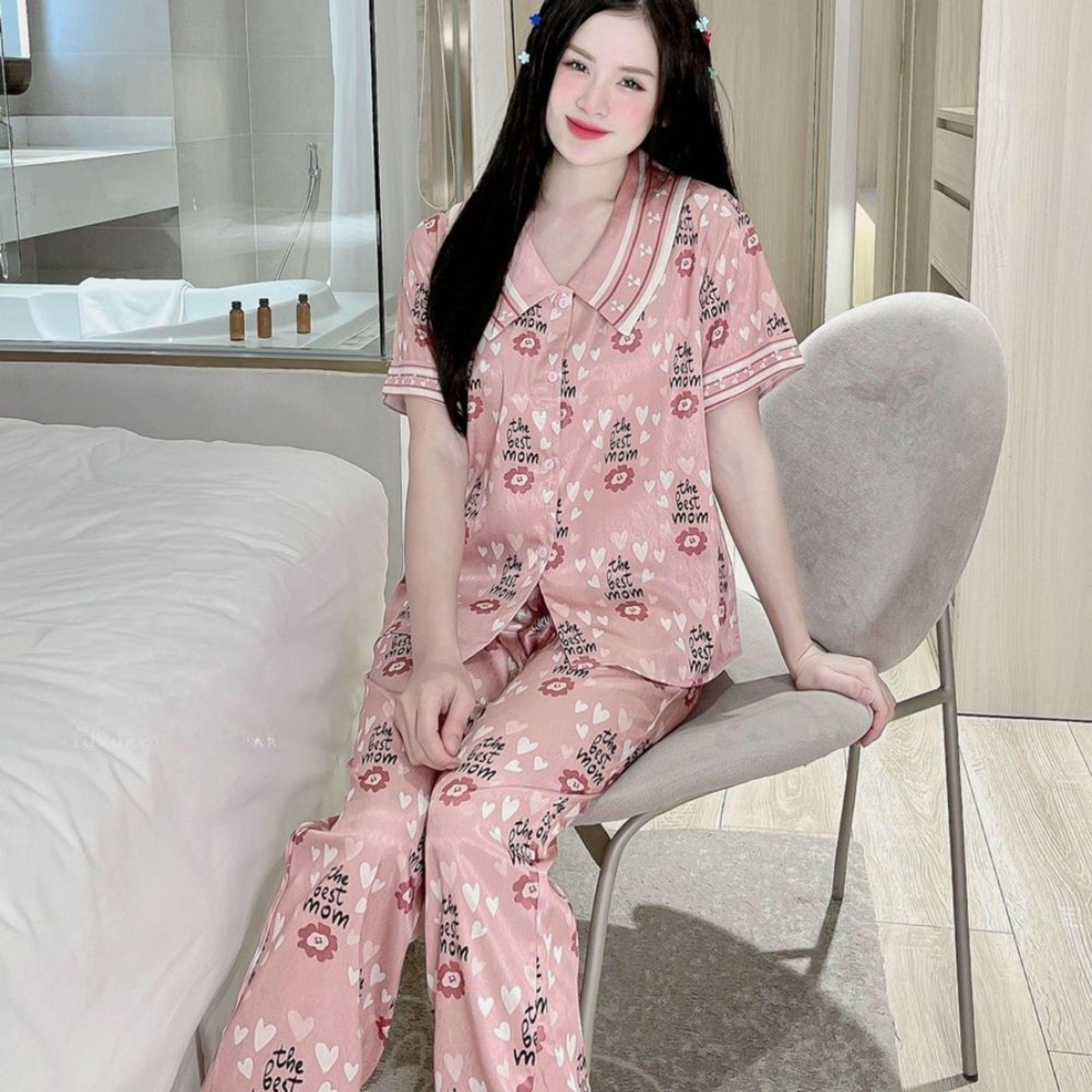 Đồ bộ pijama nữ tay cộc quần dài lụa Sam luxury, đồ bộ pijama nữ cao cấp với họa tiết tươi trẻ kiểu dáng sang chảnh, Yangsilk