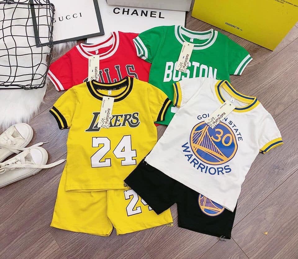 Set 3 bộ quần áo thể thao có tay cho bé gái và bé trai hình ngộ nghĩnh đáng yêu cho bé từ 7kg đến 25kg- màu ngẫu nhiên hoặc nhắn tin cho shop để chọn màu
