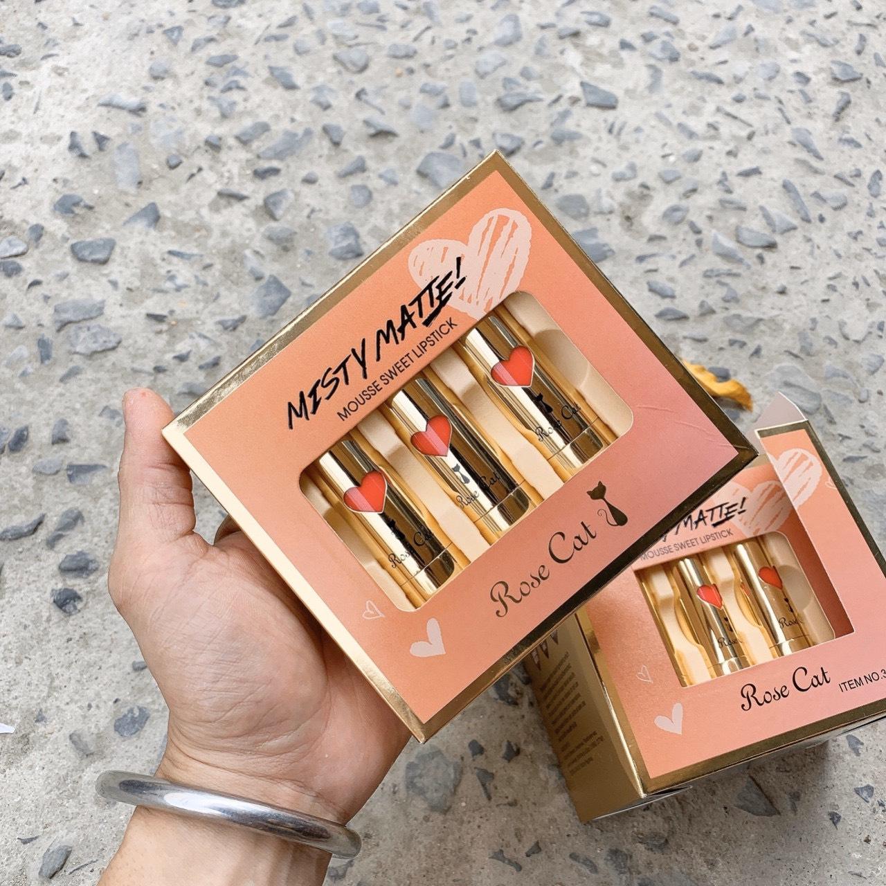 Set 3 cây son thỏi Kiss Me Rose Cat - Hình tự chụp