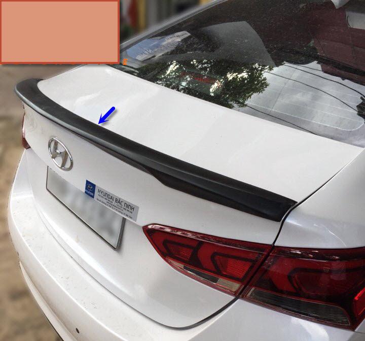 Đuôi gió liền cốp Accent 2018-2022 hàng mộc chưa sơn