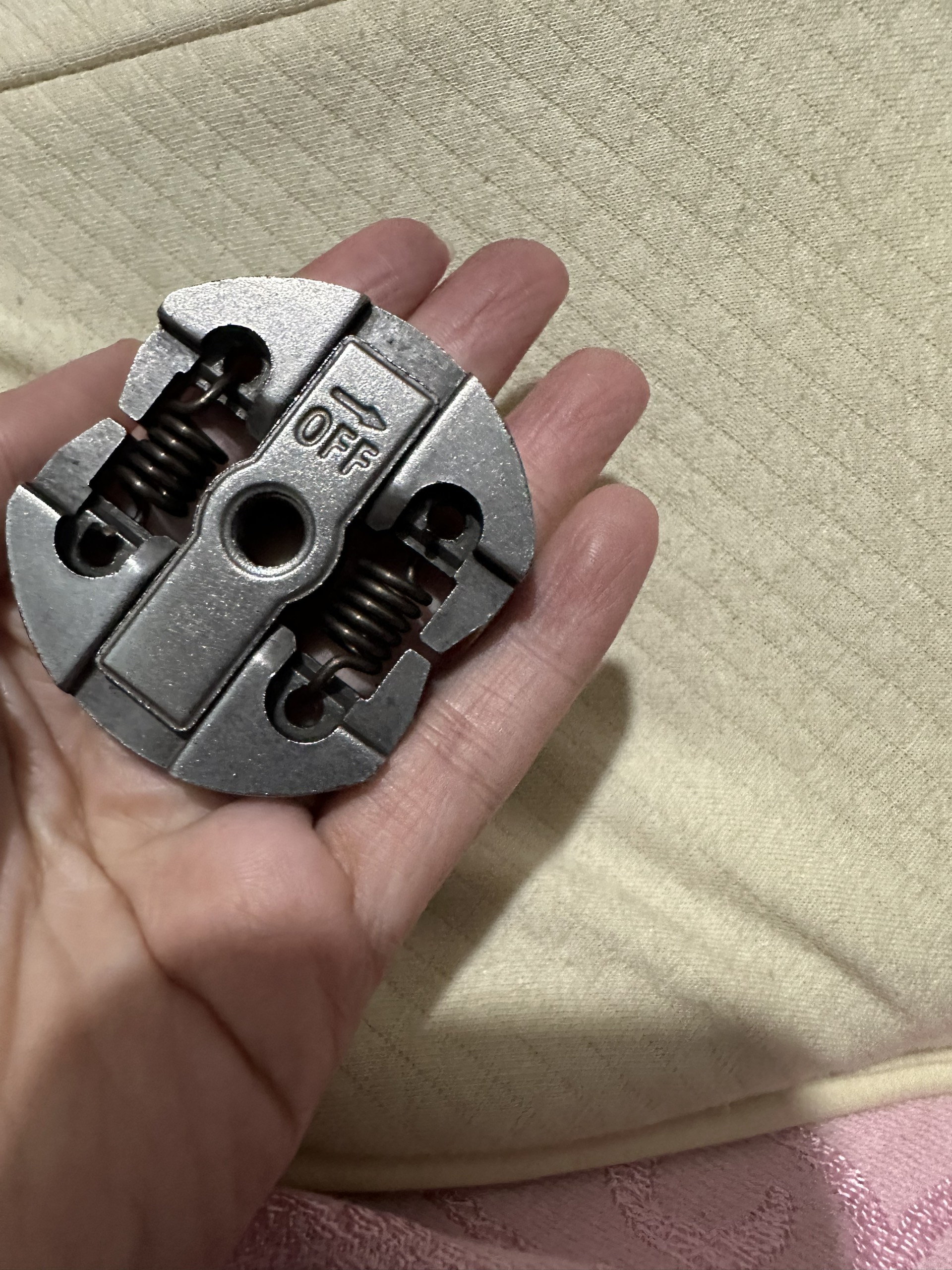 Bố côn máy cưa xích 2500