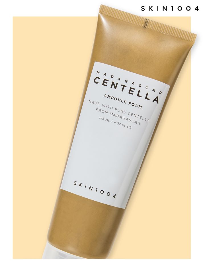 Sữa rửa mặt tạo bọt làm sạch sâu, dịu nhẹ chiết xuất rau má Skin1004 Madagascar Centella Ampoule Foam 125ml