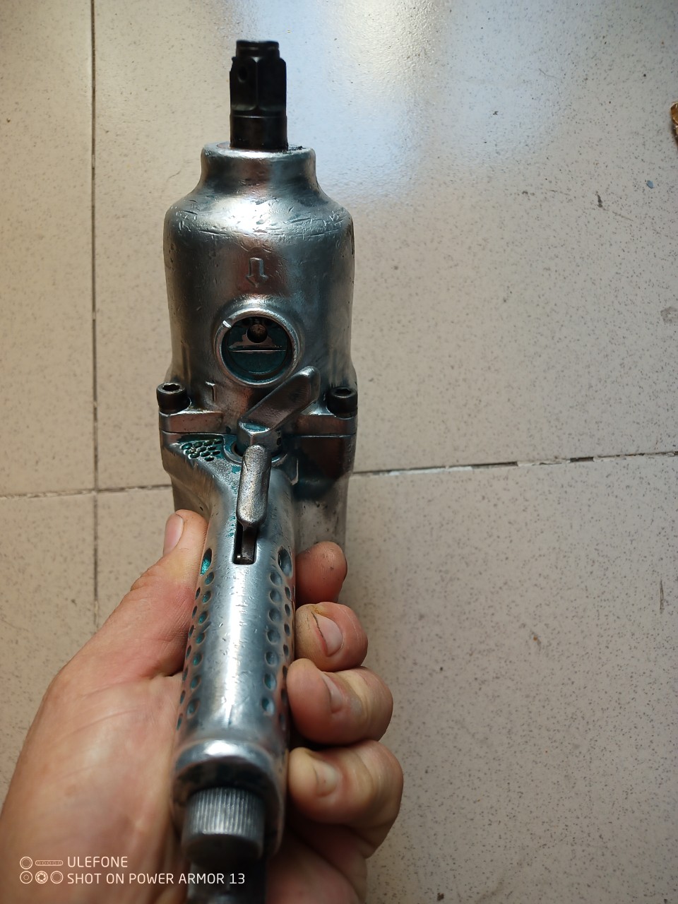 Máy Siết mở bu long bằng hơi đầu 1/2 hàng bãi nhật