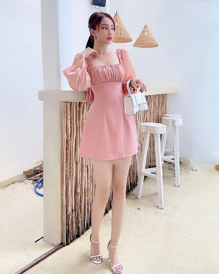 Đầm Voan Hồng Tay Dài Cổ Vuông Nhúm Ngực Hot Trend Cột Nơ Sau Lưng Xinh Xắn TTSA0677