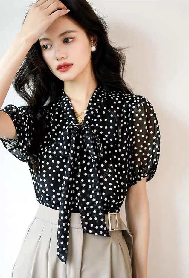 Áo sơ mi trung niên nữ u30 u40 u50,áo sơ mi nữ chấm bi cổ nơ dài tay ngắn ht_ thời trang trung niên