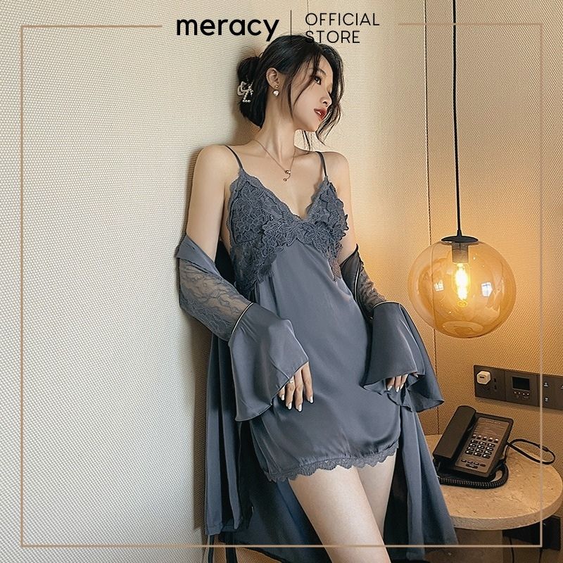 Váy ngủ 2 dây có kèm áo choàng ngủ lụa satin nữ cao cấp MERACY có mút ngực phối ren M09-CV