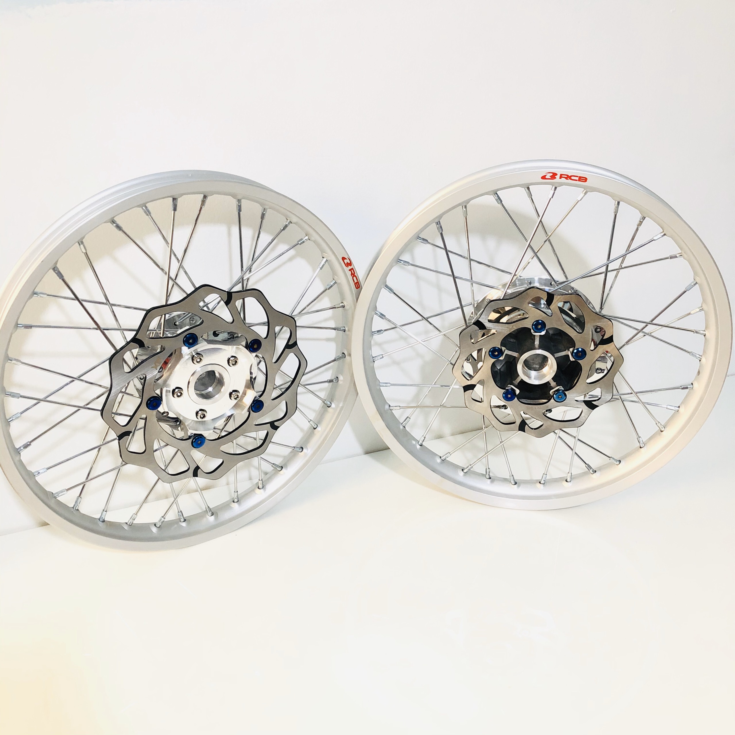 Set full bộ bánh căm gắn cho winner/ raider/ sonic /exciter - màu bạc silver saigon tuning