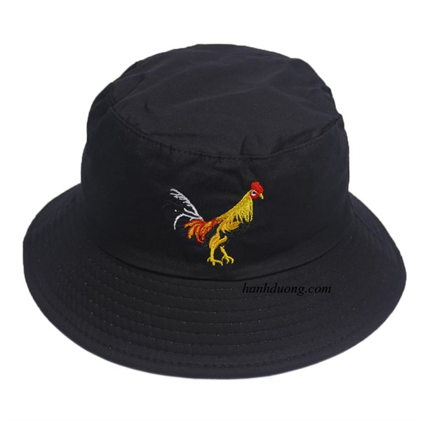 Nón bucket tai bèo thêu con gà trống