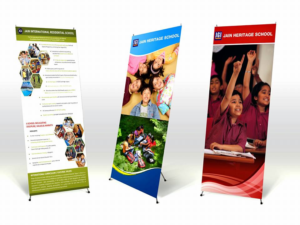 Standee chữ X, giá chữ X, kệ chữ X chuyên dùng cho quảng cáo